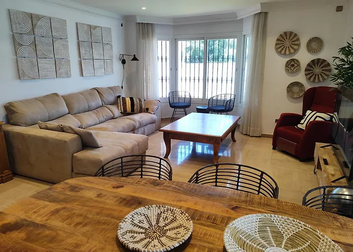 Evans Realty Av Villa & Piscina & Bbq & Chill Out