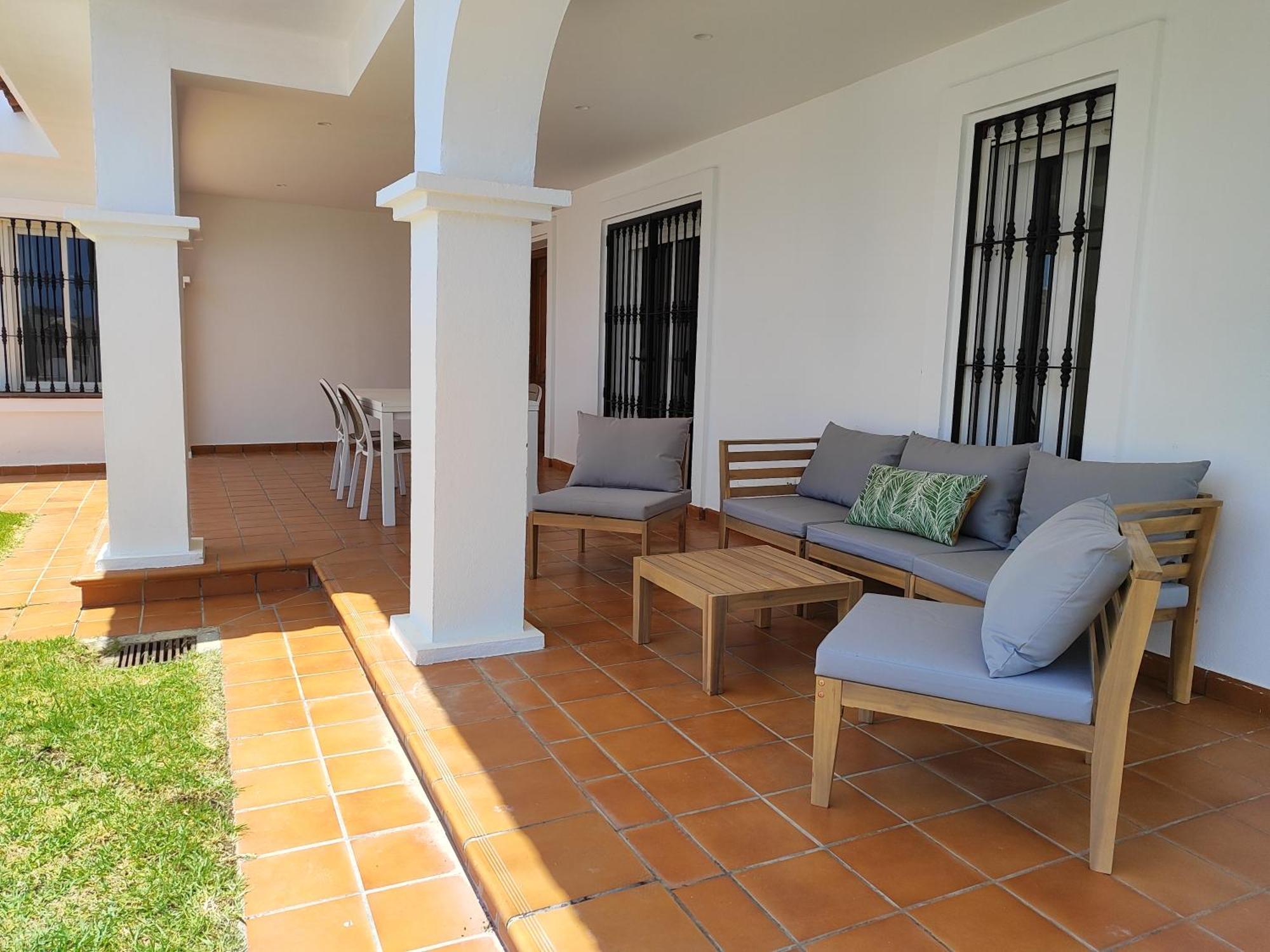 Evans Realty Av & Piscina & Bbq & Chill Out Mijas