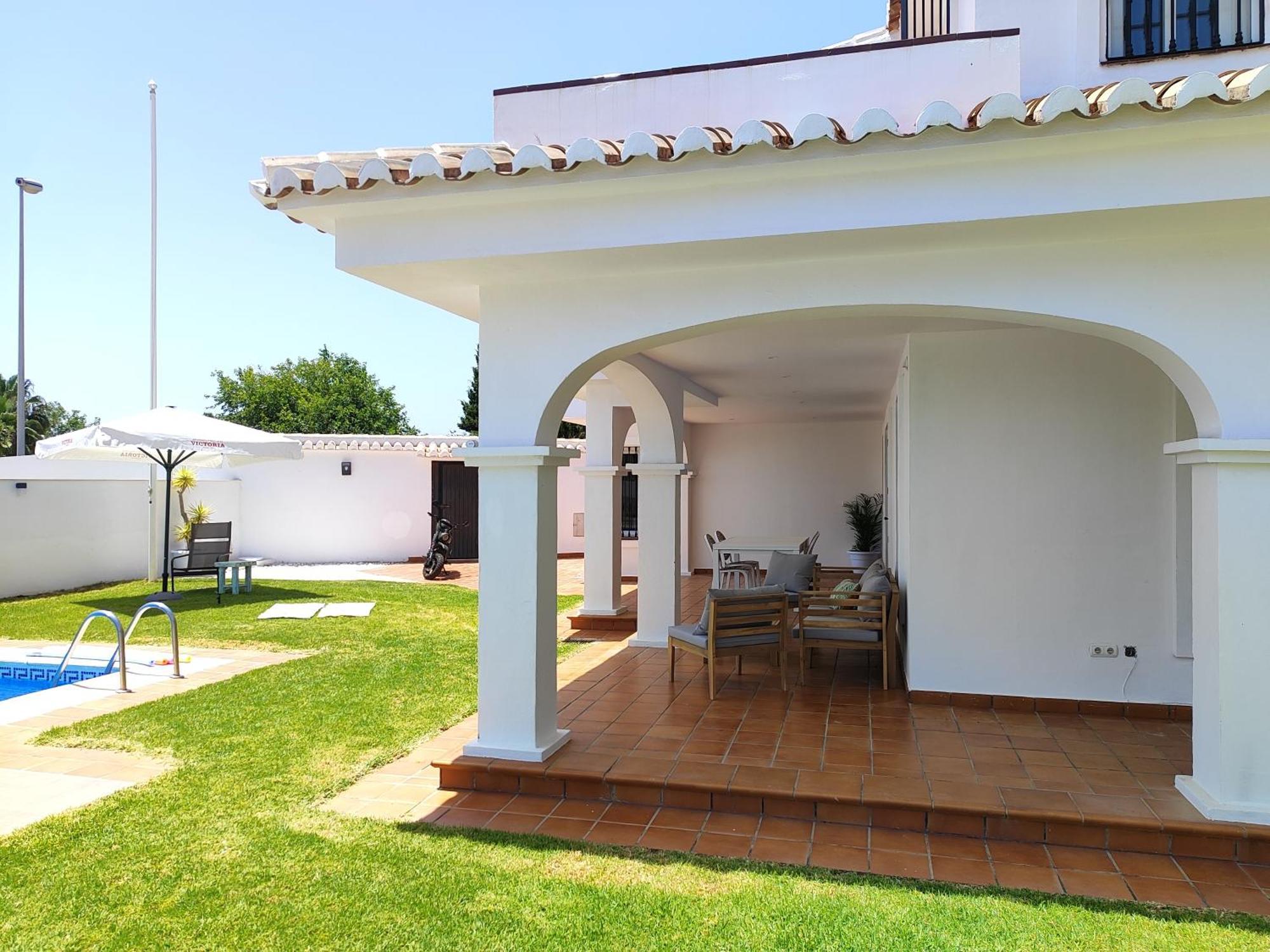 Evans Realty Av & Piscina & Bbq & Chill Out